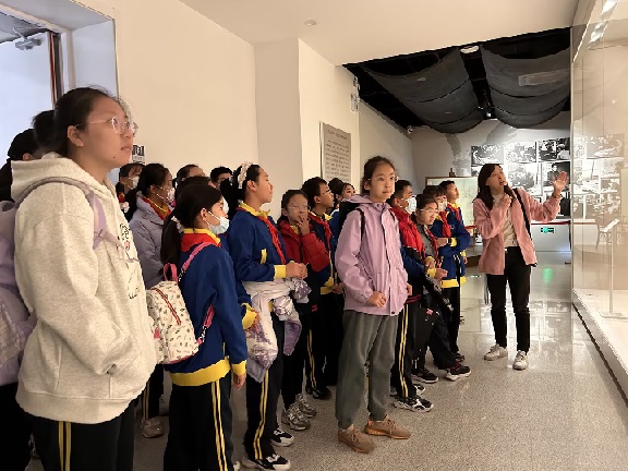 1733368282620095008.jpg 68e47cfd1ba1573bb846eab26e1e9523.jpg