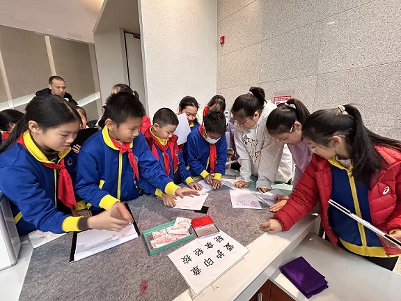 1733368479890044279.jpg 4bd7c37fe7fa5d5ddac9609c63f83fc6.jpg